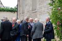125 Sindelfingerinnen und Sindelfinger aus sechs Jahrgängen treffen sich zur traditionellen Jahrgangsfeier.