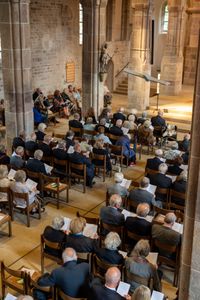 125 Sindelfingerinnen und Sindelfinger aus sechs Jahrgängen treffen sich zur traditionellen Jahrgangsfeier.