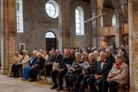 125 Sindelfingerinnen und Sindelfinger aus sechs Jahrgängen treffen sich zur traditionellen Jahrgangsfeier.