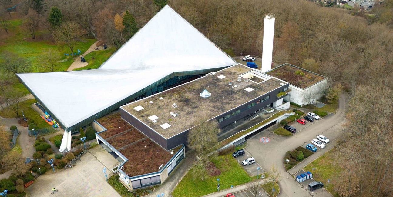 Das Badezentrum aus der Vogelperspektive.
