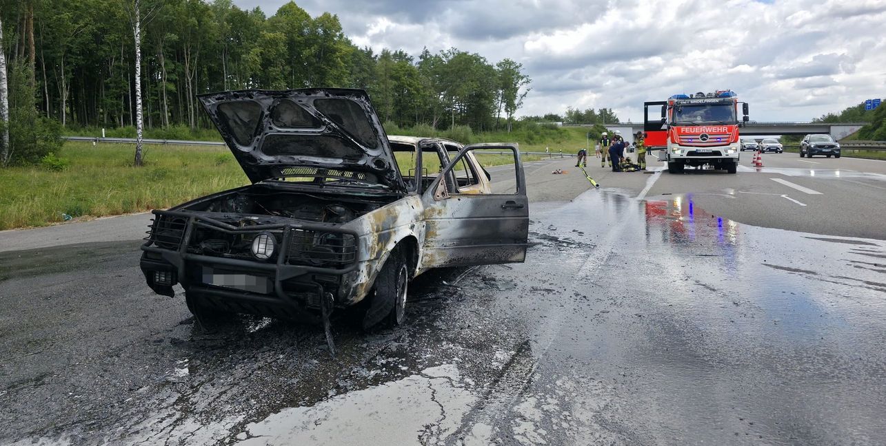 Eine Spur auf der A81 war am Sonntag längere Zeit gesperrt.