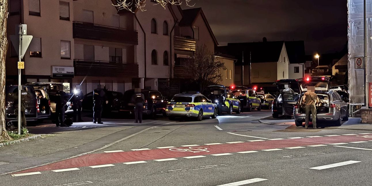 Am Freitagabend kam es in der Zeppelinstraße in Hildrizhausen zu einem Polizeieinsatz.