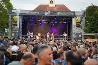 Party pur: Die ABBA-Tribute-Band lieferte das glänzende Finale von Sindelfingen rockt.