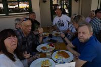 Kaiserwetter am 1. Mai: So war die Hocketse der Sindelfinger Jahrgänge auf dem Wettbachplatz.
