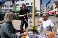 Kaiserwetter am 1. Mai: So war die Hocketse der Sindelfinger Jahrgänge auf dem Wettbachplatz.