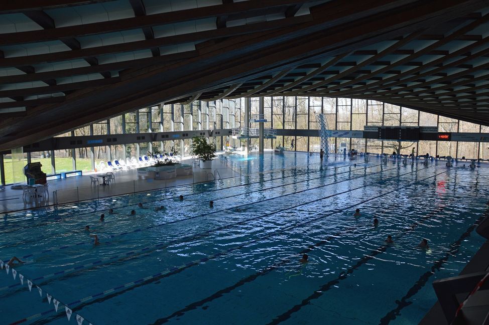 Wie geht es weiter mit dem Badezentrum Sindelfingen? Die CDU im Gemeinderat plädiert für einen Bürgerentscheid. Bild: Wegner/A