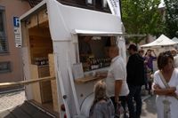 Kaiserwetter und Besucherströme beim Ehninger Pfingstmarkt