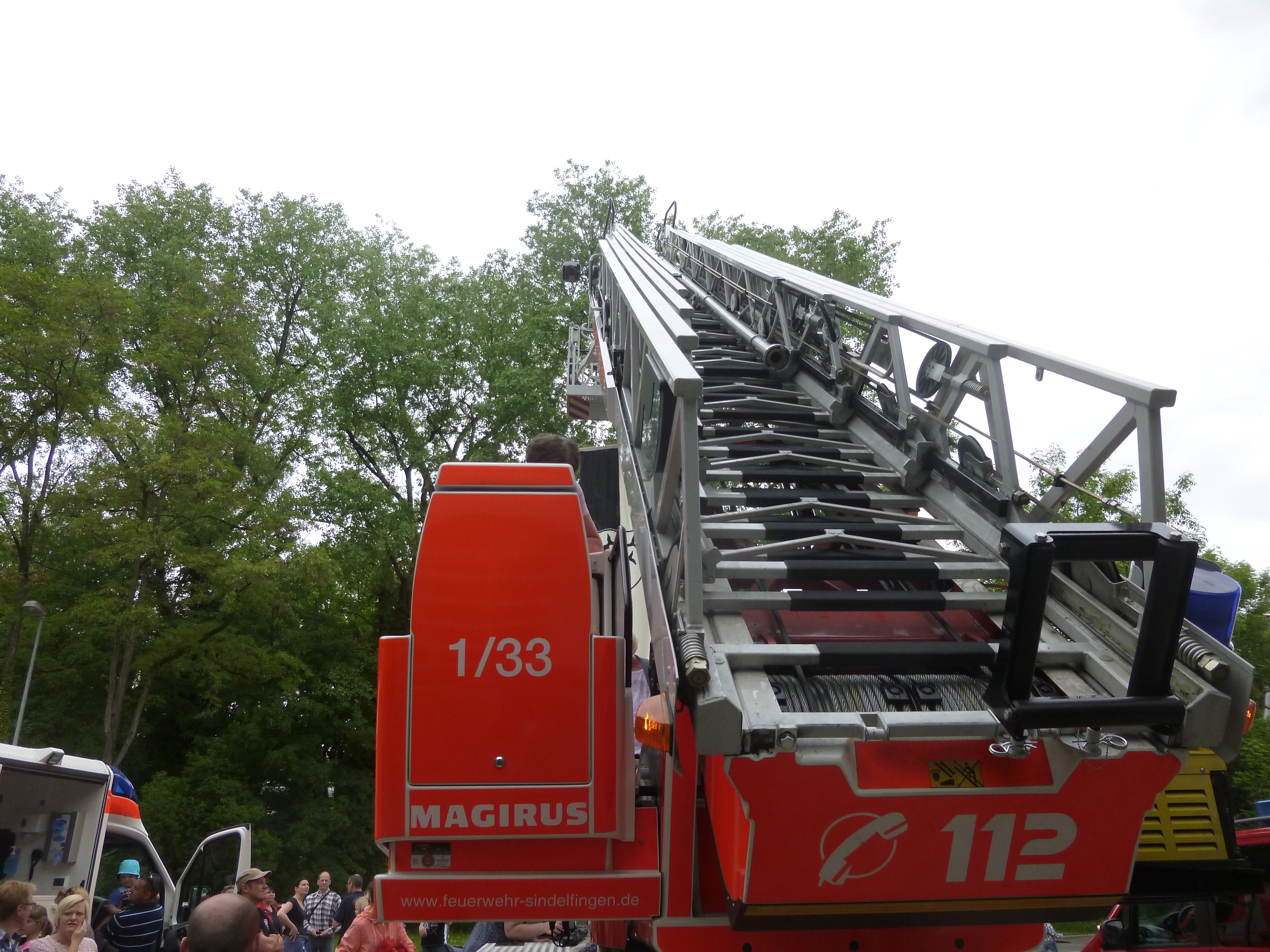 Viele Kinder träumen davon, zur Feuerwehr zu gehen. Als Beamter ist das auch eine reelle finanzielle Option für die Lebensplanung.                      Bild: Steiner/Archiv