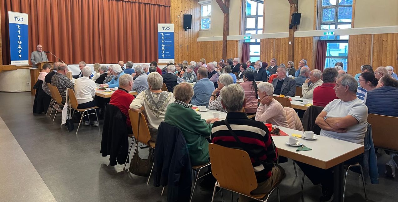 Sich mit alten Sportskameraden treffen, das stand beim Seniorennachmittag im Mittelpunkt.