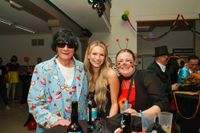 Ausgelassenheit und gute Laune bei "So richtig Fasnet" in der Maichinger Turn- und Festhalle.