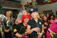 Ausgelassenheit und gute Laune bei "So richtig Fasnet" in der Maichinger Turn- und Festhalle.