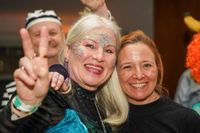 Ausgelassenheit und gute Laune bei "So richtig Fasnet" in der Maichinger Turn- und Festhalle.