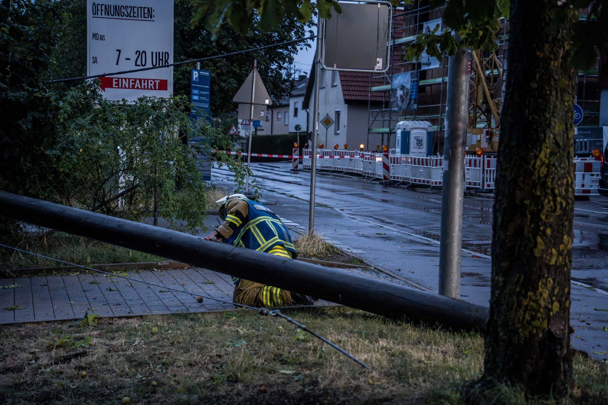 Feuerwehr und Stadtwerke im Einsatz in Maichingen.