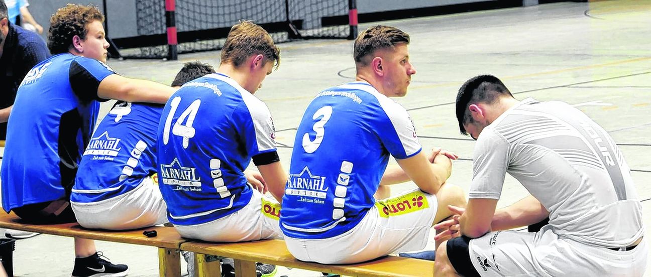 Tristesse pur herrschte bei den HSG-Spielern nach der Heimniederlage gegen Pfullingen. Bild: Photo 5
