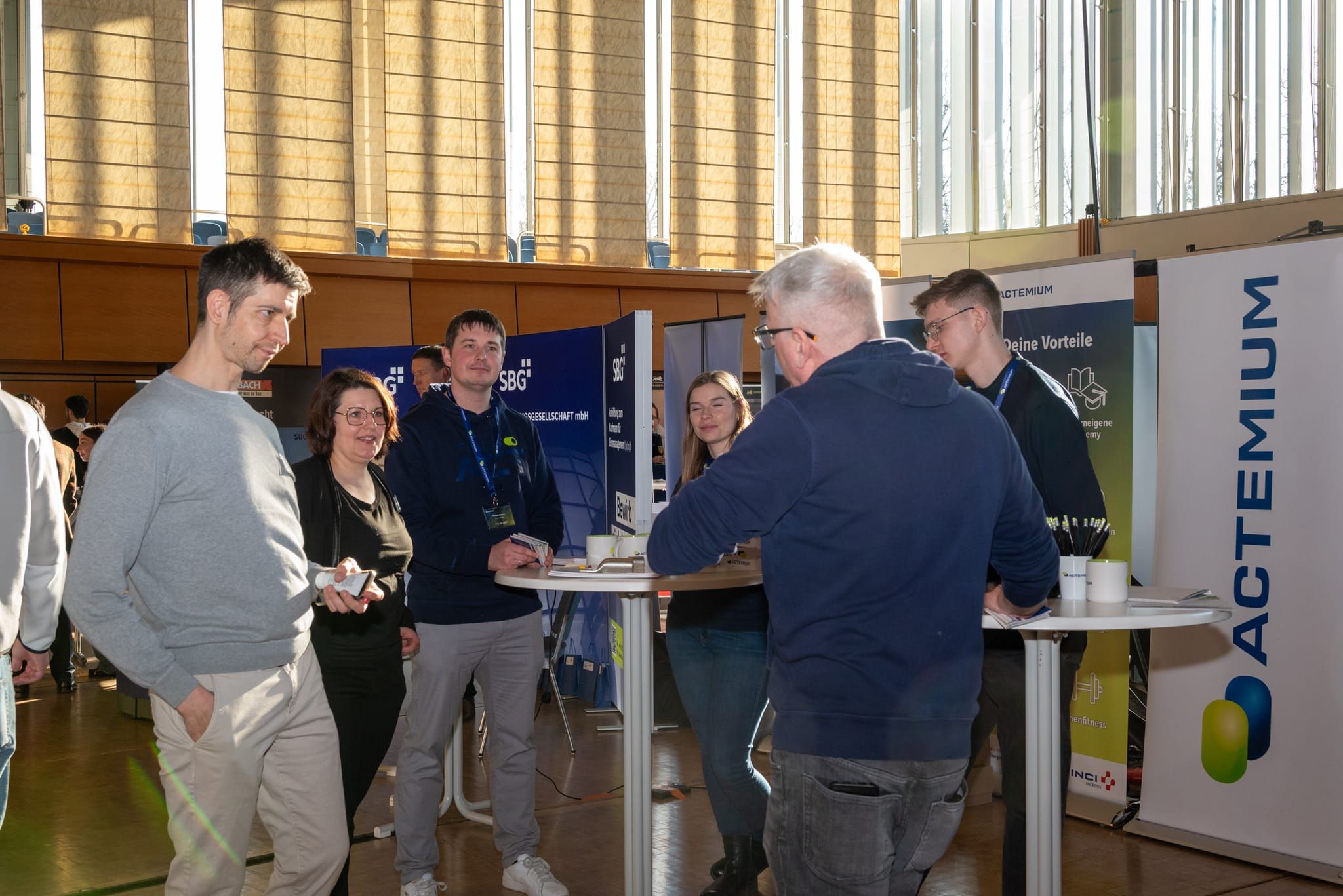 Großer Andrang bei der Azubi-Messe von Röhm-Medien in der Sindelfinger Stadthalle.