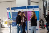 Großer Andrang bei der Azubi-Messe von Röhm-Medien in der Sindelfinger Stadthalle.