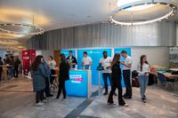 Großer Andrang bei der Azubi-Messe von Röhm-Medien in der Sindelfinger Stadthalle.