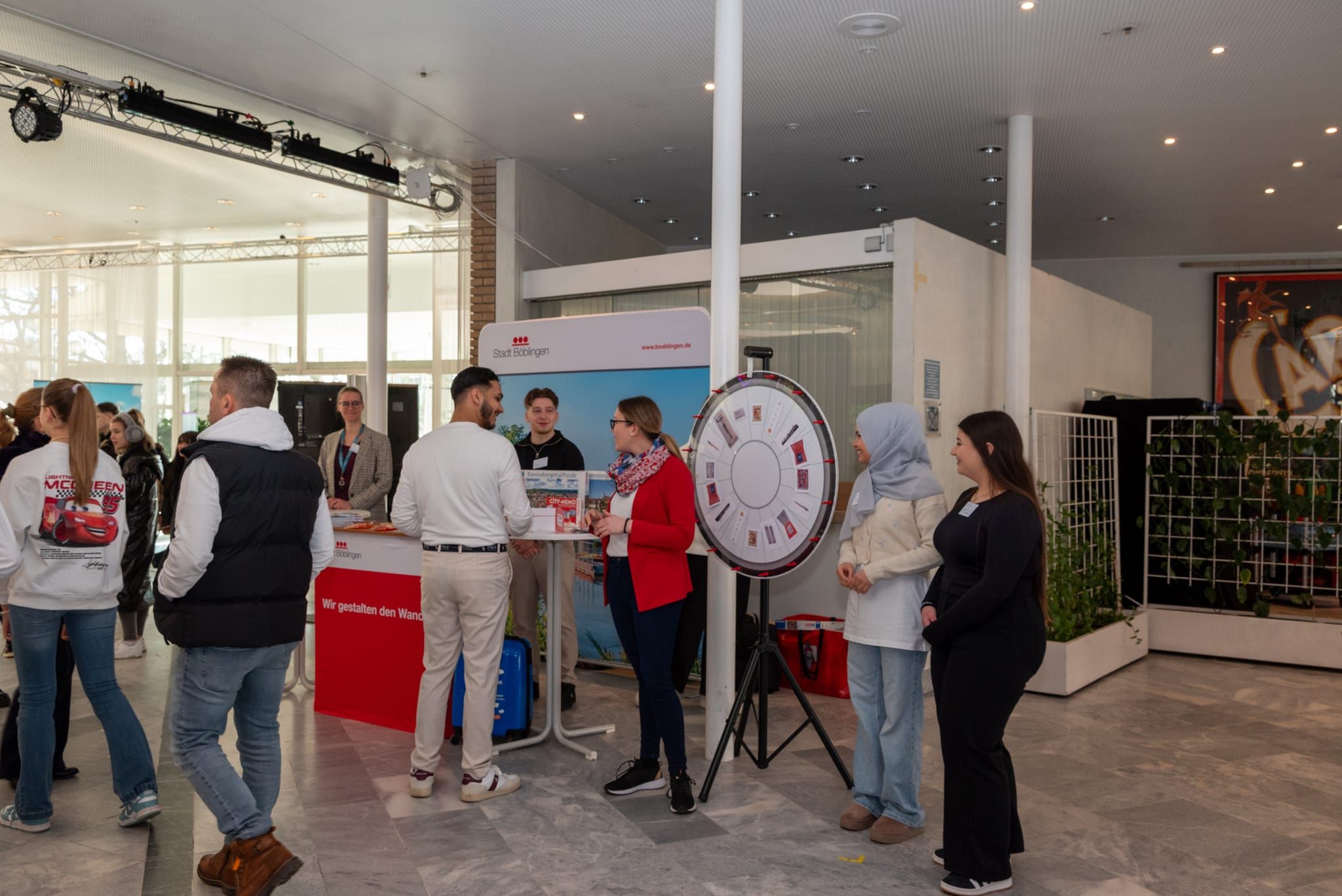 Großer Andrang bei der Azubi-Messe von Röhm-Medien in der Sindelfinger Stadthalle.