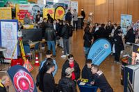 Großer Andrang bei der Azubi-Messe von Röhm-Medien in der Sindelfinger Stadthalle.