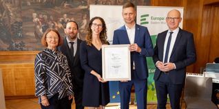 Von links: Evelyne Gebhardt (Europa-Union im Südwesten), Florian Hassler (Staatssekretär), Daniela Kaufmann, Tobias Heizmann (Erster Bürgermeister Stadt Böblingen) und Ralf Broß (Geschäftsführendes Vorstandsmitglied Städtetag).
