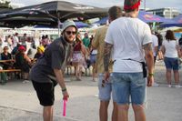 Ein ganzes Jahrzehnt voller Popkultur stand im Mittelpunkt bei der "90er Party" auf dem Flugfeld.