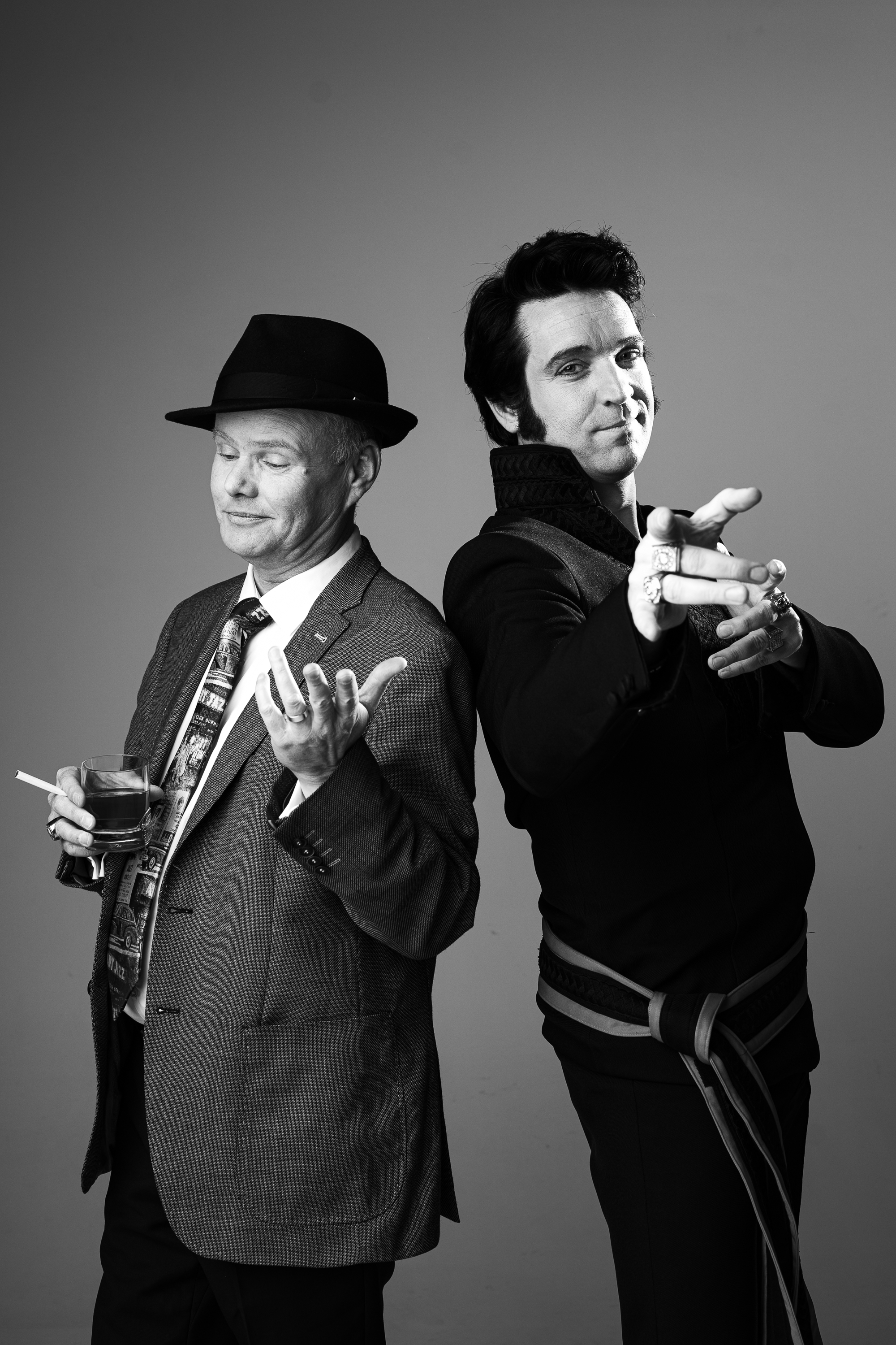 Tom O'Hara (links) als Frank Sinatra und Nils Strassburg als Elvis Presley: Am 13. Februar lassen es die beiden gemeinsam in der Böblinger Kongreshalle krachen. Bild: Kliebhan/z