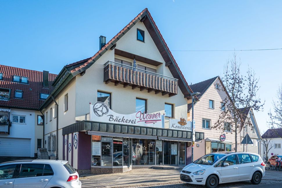 Das Schild mit dem Bäckerei-Schriftzug in der Tübinger Straße gibt es noch. Gleichwohl: Das Wanner-Stammhaus ist dort Geschichte.
