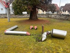 Eine wertvolle Skulptur der Künstlerin Gerlinde Beck wurde demoliert.