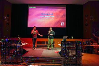 Die Karaoke-Night vom Gesangsverein war ein voller Erfolg. Bis in die Nacht hinein ging es in der Stadthalle Holzgerlingen gesanglich hoch her.