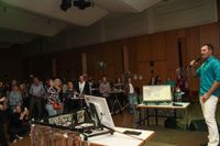 Die Karaoke-Night vom Gesangsverein war ein voller Erfolg. Bis in die Nacht hinein ging es in der Stadthalle Holzgerlingen gesanglich hoch her.