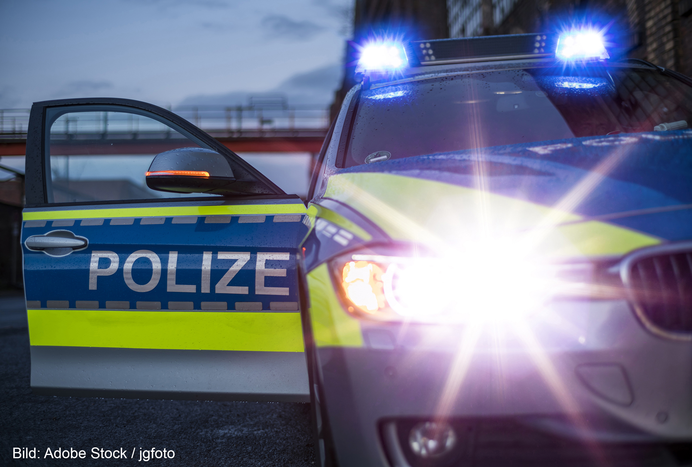Die Polizei konnte den 29-Jährigen erst in einer Tiefgarage stoppen. Bild: Adobe Stock