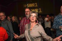 SWR 1 Disco in Dachtel: Volles Haus und eine Mega-Stimmung ab dem ersten Song. Die Party ging bis in die Nacht hinein.