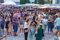Tolle Stimmung beim Seenachtsfest in Weil im Schönbuch. Und mit großem Feuerwerk zum Abschluss.