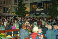 Public Viewing des EM-Eröfnungsspiels auf dem Wettbachplatz in Sindelfingen.