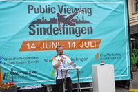 Public Viewing des EM-Eröfnungsspiels auf dem Wettbachplatz in Sindelfingen.