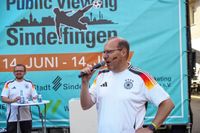Public Viewing des EM-Eröfnungsspiels auf dem Wettbachplatz in Sindelfingen.