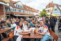 Public Viewing des EM-Eröfnungsspiels auf dem Wettbachplatz in Sindelfingen.