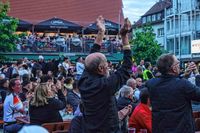 Public Viewing des EM-Eröfnungsspiels auf dem Wettbachplatz in Sindelfingen.