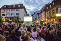 Public Viewing des EM-Eröfnungsspiels auf dem Wettbachplatz in Sindelfingen.