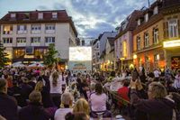 Public Viewing des EM-Eröfnungsspiels auf dem Wettbachplatz in Sindelfingen.