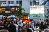 Public Viewing des EM-Eröfnungsspiels auf dem Wettbachplatz in Sindelfingen.
