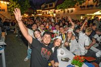 Public Viewing des EM-Eröfnungsspiels auf dem Wettbachplatz in Sindelfingen.