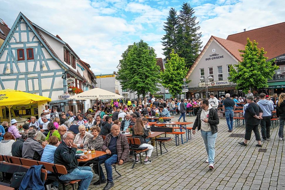 Public Viewing des EM-Eröfnungsspiels auf dem Wettbachplatz in Sindelfingen.