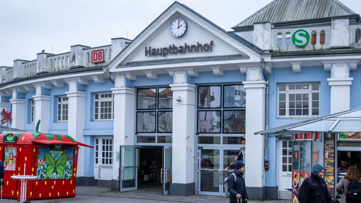 Der Vorfall ereignete sich im Rostocker Hauptbahnhof (Archivbild).