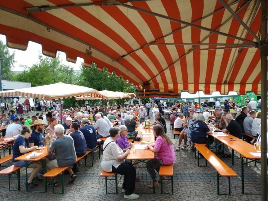Auf dem Hans-Thoma-Platz findet am Samstag das Sommerfest der Viehweide in Sindelfingen statt.    Archivbild: z