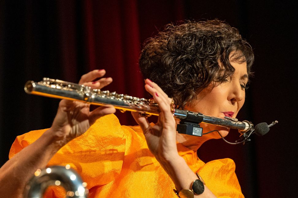Jazz-Flötistin Isabelle Bodenseh spielt am Freitag beim Jazztime-Konzert in Böblingen.  Bild: Geoffredo Loertsch