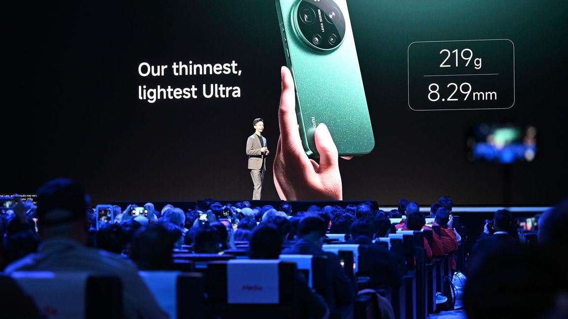 Das neue Xiaomi-Smartphone kostet in etwa so viel wie das iPhone von Apple.