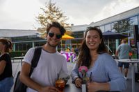 Gute Laune bei der After-Work-Party im Sindelfinger Mercedes-Benz-Kundencenter.