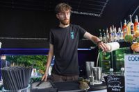 Gute Laune bei der After-Work-Party im Sindelfinger Mercedes-Benz-Kundencenter.