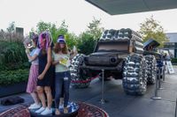Gute Laune bei der After-Work-Party im Sindelfinger Mercedes-Benz-Kundencenter.